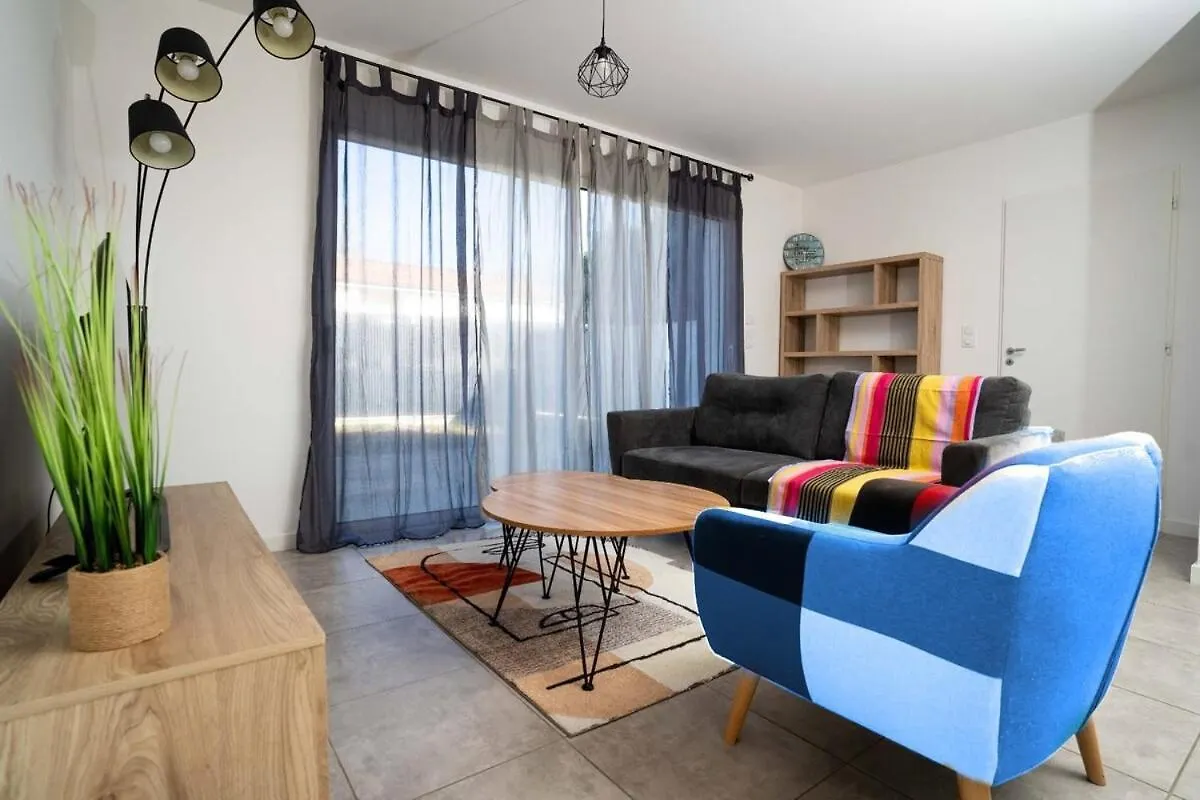 Appartement La Maison Turquoise Giroussens